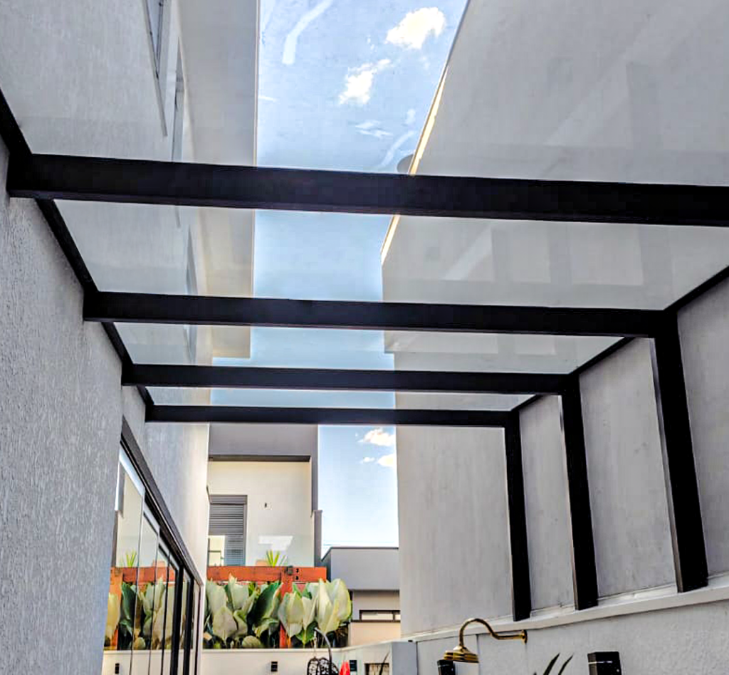 Home 02a